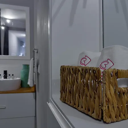 Apartment Salvador Suites By Inloveapartments Lisbon